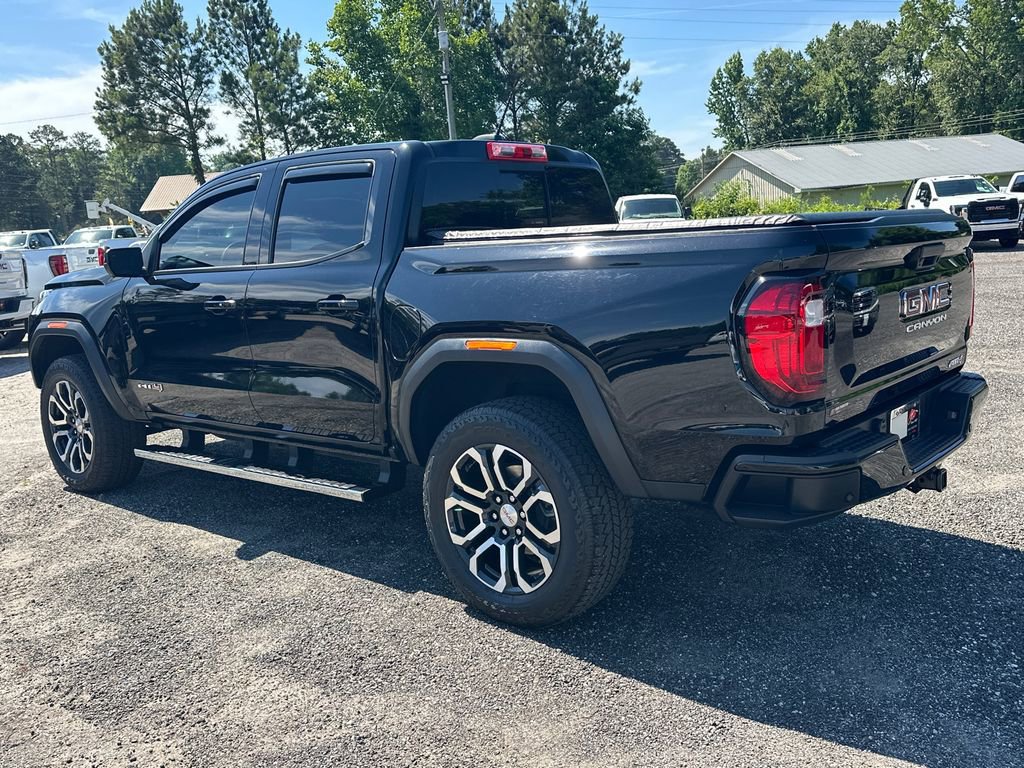 Used 2023 GMC Canyon AT4 w/ AT4 Premium Package AWD/4WD image 8