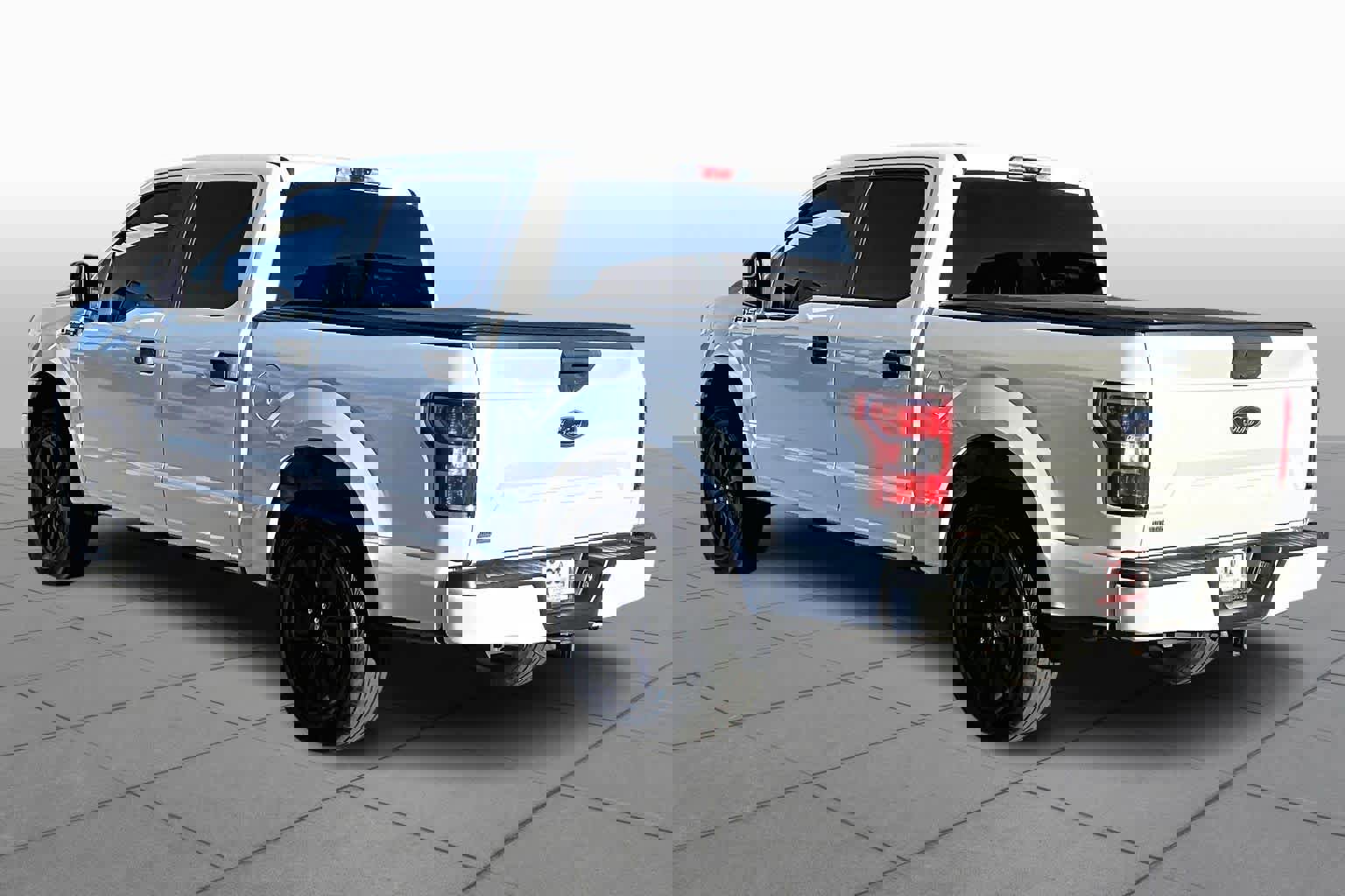 Used 2020 Ford F150 XL w/ Equipment Group 101A Mid image 12