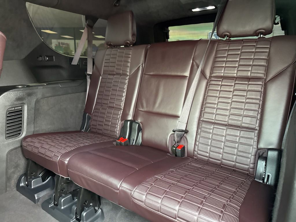 Used 2023 Cadillac Escalade ESV V AWD/4WD image 45