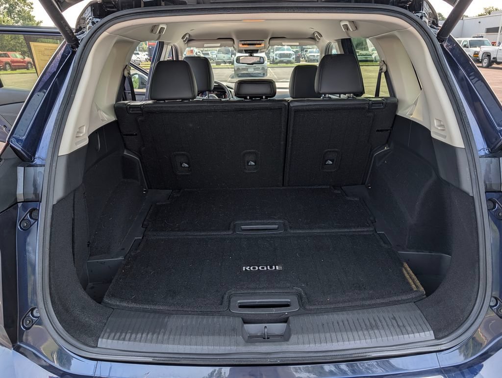 Used 2024 Nissan Rogue SL AWD/4WD image 15