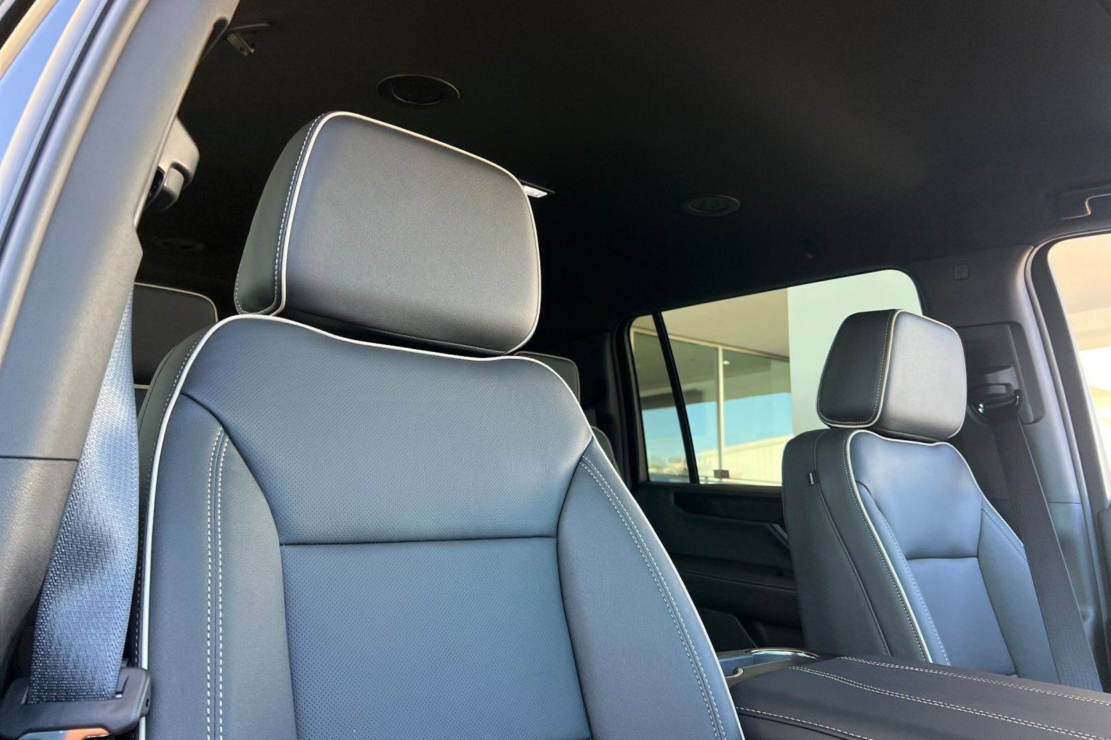 New 2026 GMC Yukon XL Elevation AWD/4WD image 19