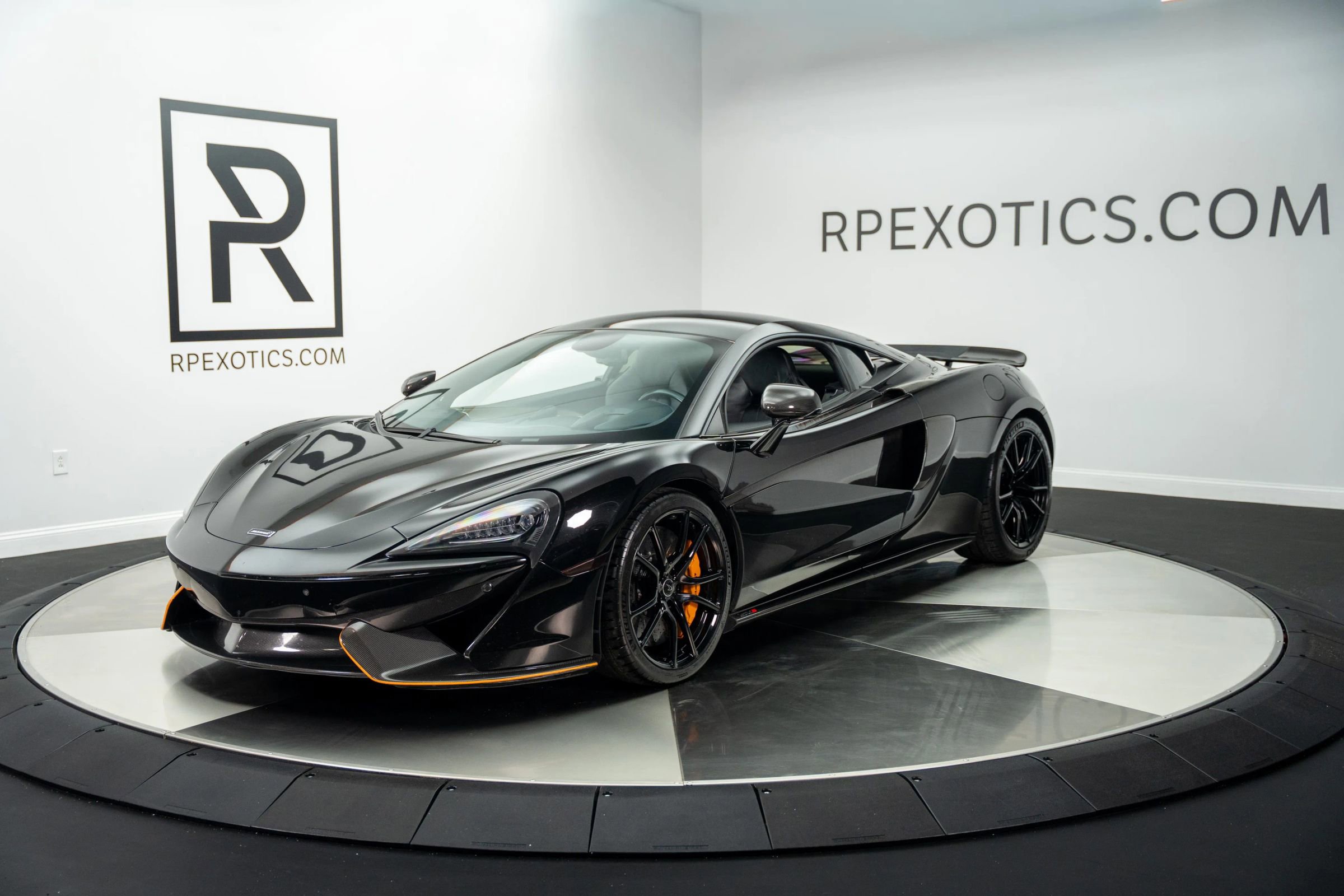 Used 2017 McLaren 570S Coupe image 1