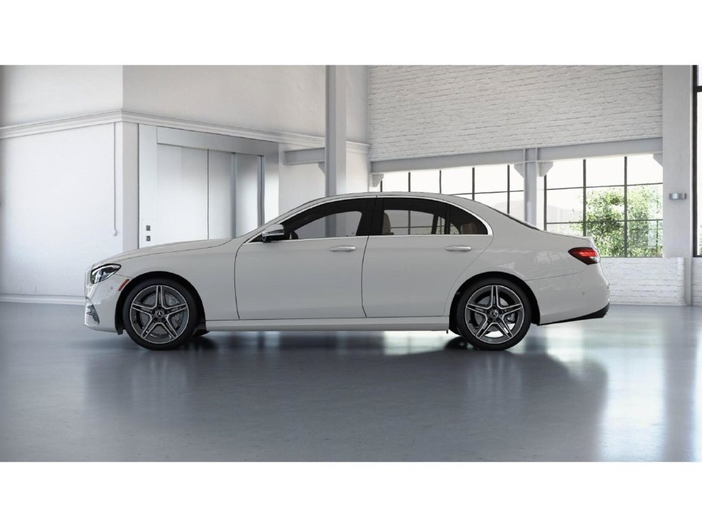 Used 2023 Mercedes-Benz E 350 4MATIC Sedan image 35