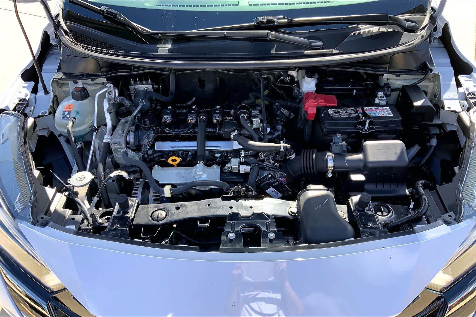 Used 2025 Nissan Versa SR FWD image 29