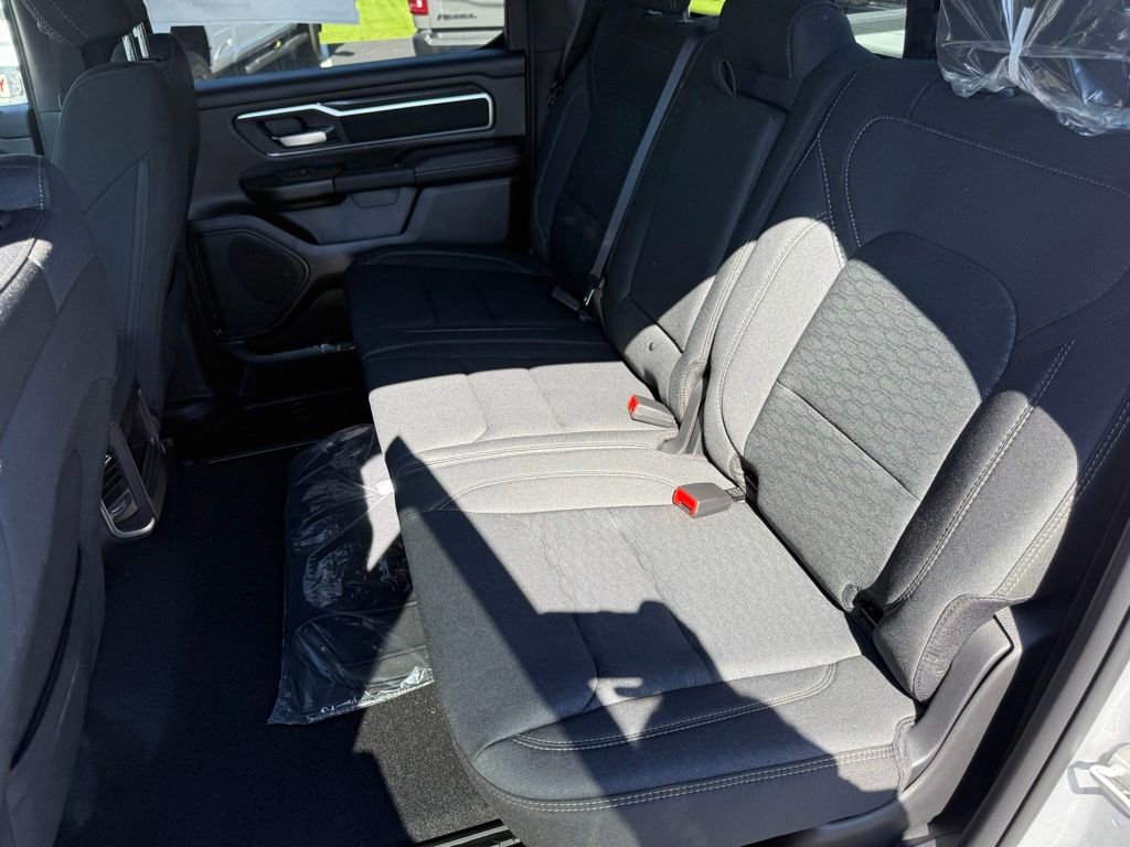 New 2026 RAM 1500 4x4 Crew Cab image 35