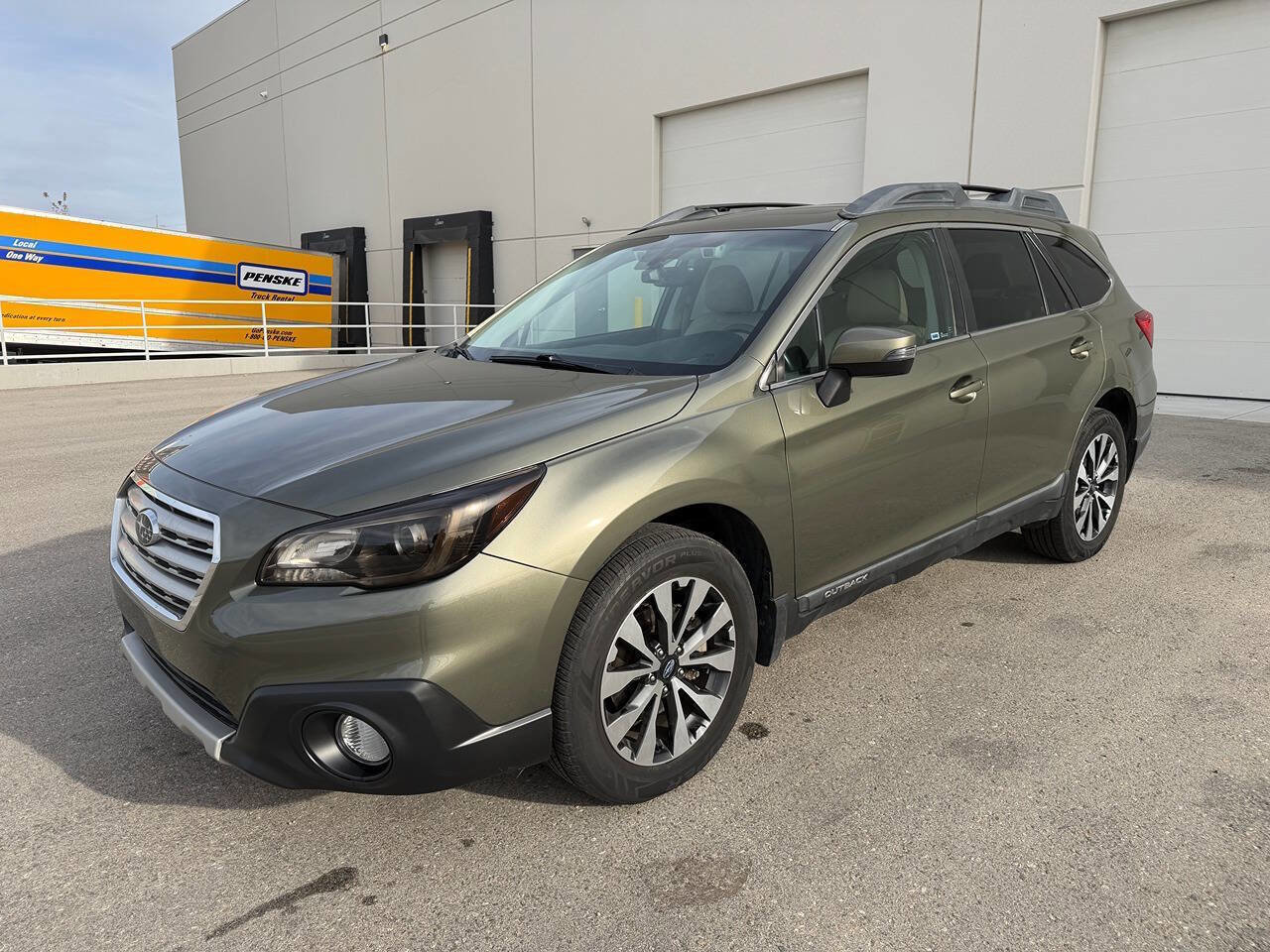 Used 2017 Subaru Outback 3.6R Limited AWD/4WD image 6