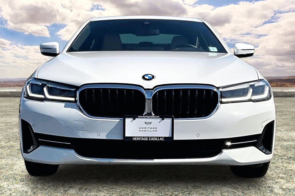 Used 2021 BMW 530e w/ Convenience Package image 2
