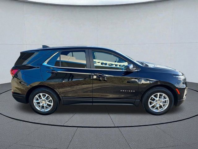 Used 2023 Chevrolet Equinox LT image 6