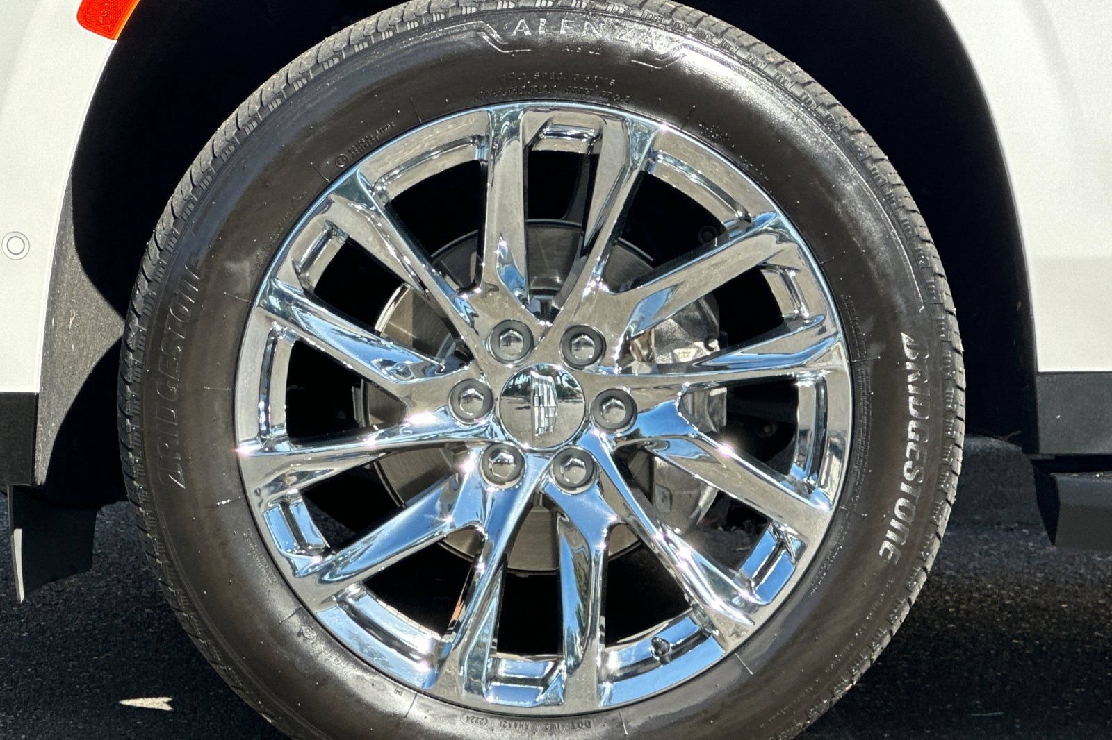 Used 2023 Cadillac Escalade ESV Premium Luxury w/ LPO, Radiant Package AWD/4WD image 26