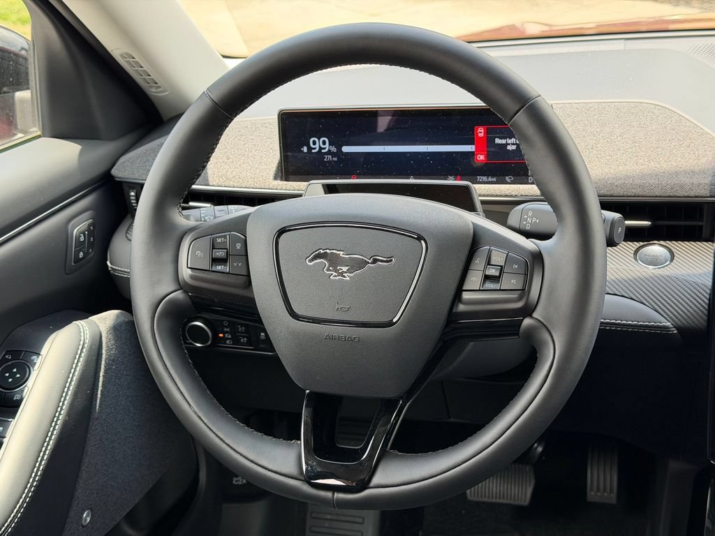 Used 2025 Ford Mustang Mach-E Premium AWD/4WD image 22