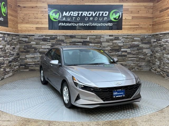 Used 2023 Hyundai Elantra SE FWD video 2