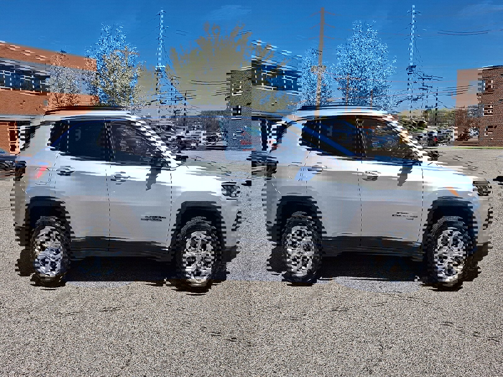 Used 2024 Jeep Compass Latitude image 7