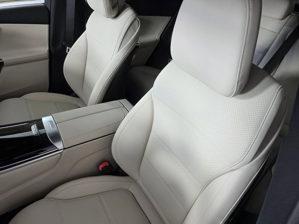 New 2026 Mercedes-Benz GLC 300 image 8