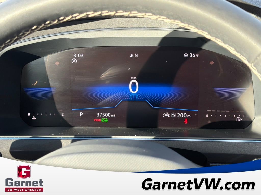 Certified 2023 Volkswagen Tiguan SE R-Line image 17