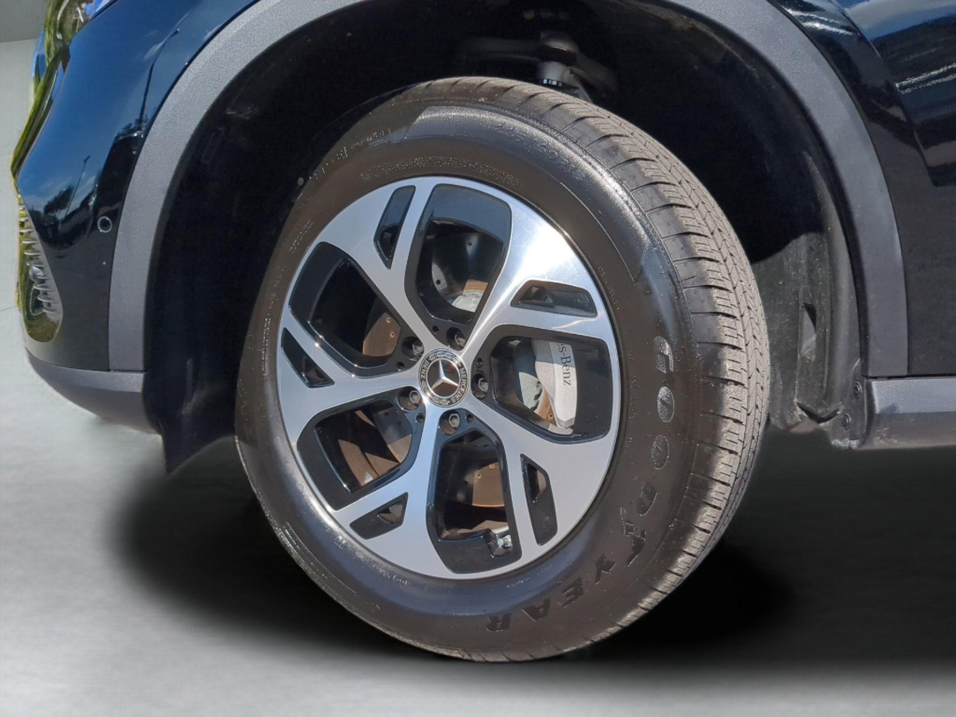 Used 2025 Mercedes-Benz GLC 350e GLC 350e image 63