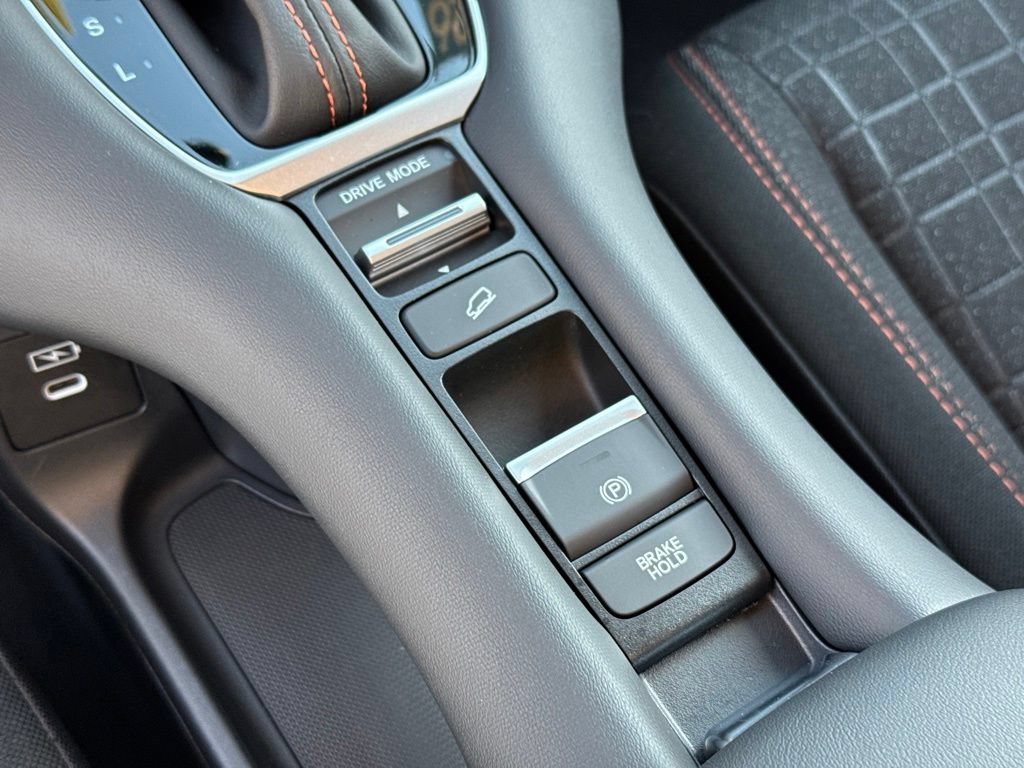 Certified 2026 Honda HR-V Sport image 23