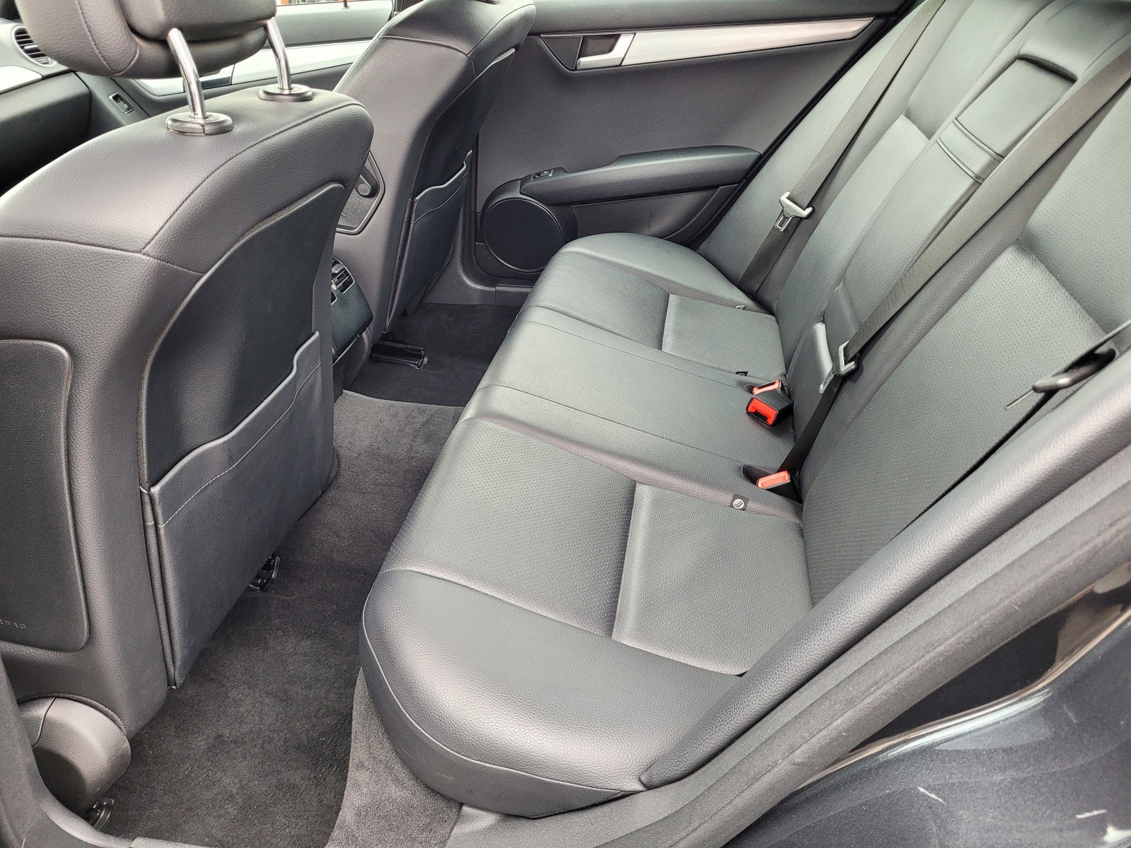 Used 2013 Mercedes-Benz C 250 Sedan image 6