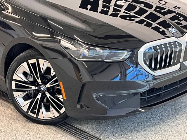 Used 2026 BMW i5 eDrive40 AWD/4WD image 41
