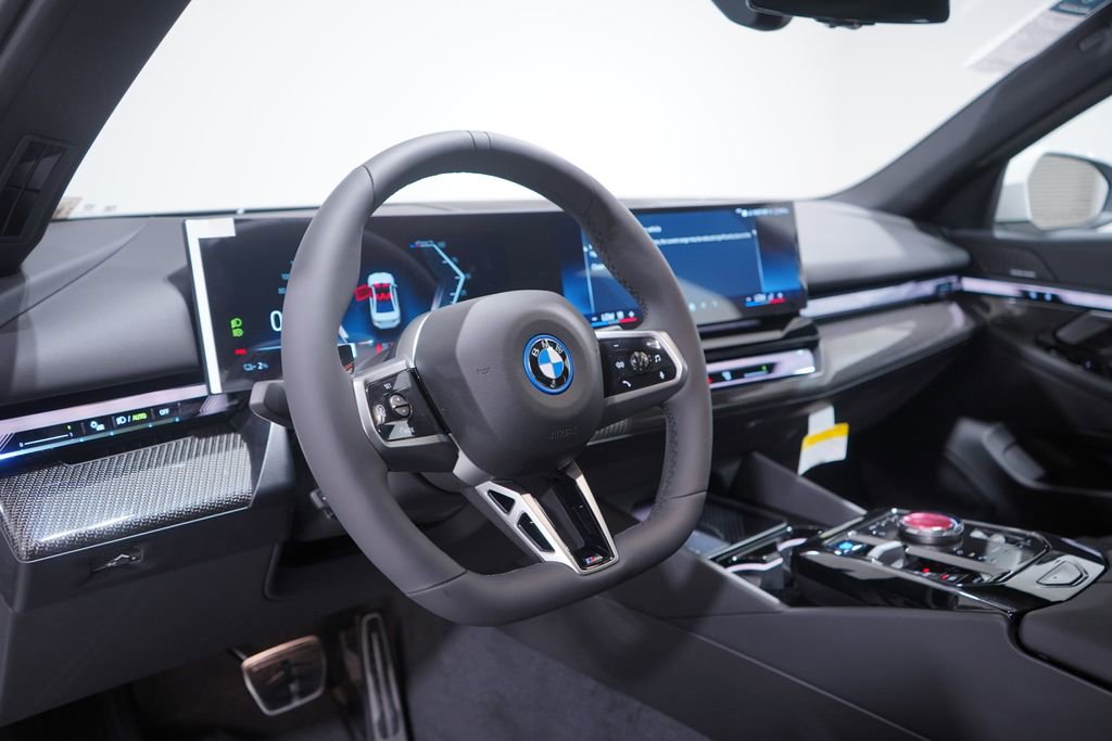 New 2026 BMW i5 eDrive40 w/ M Sport Package image 6