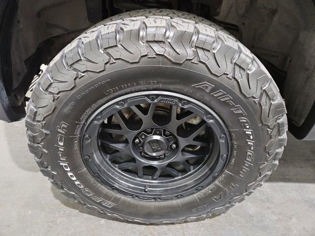 Used 2016 Ford F150 Lariat w/ Equipment Group 502A Luxury image 9