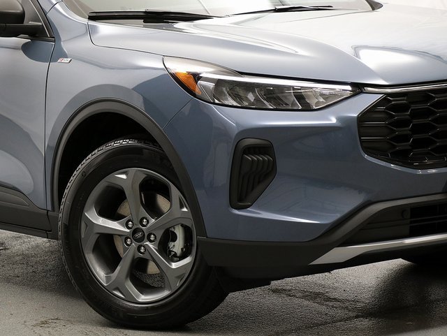 New 2026 Ford Escape ST-Line video 3