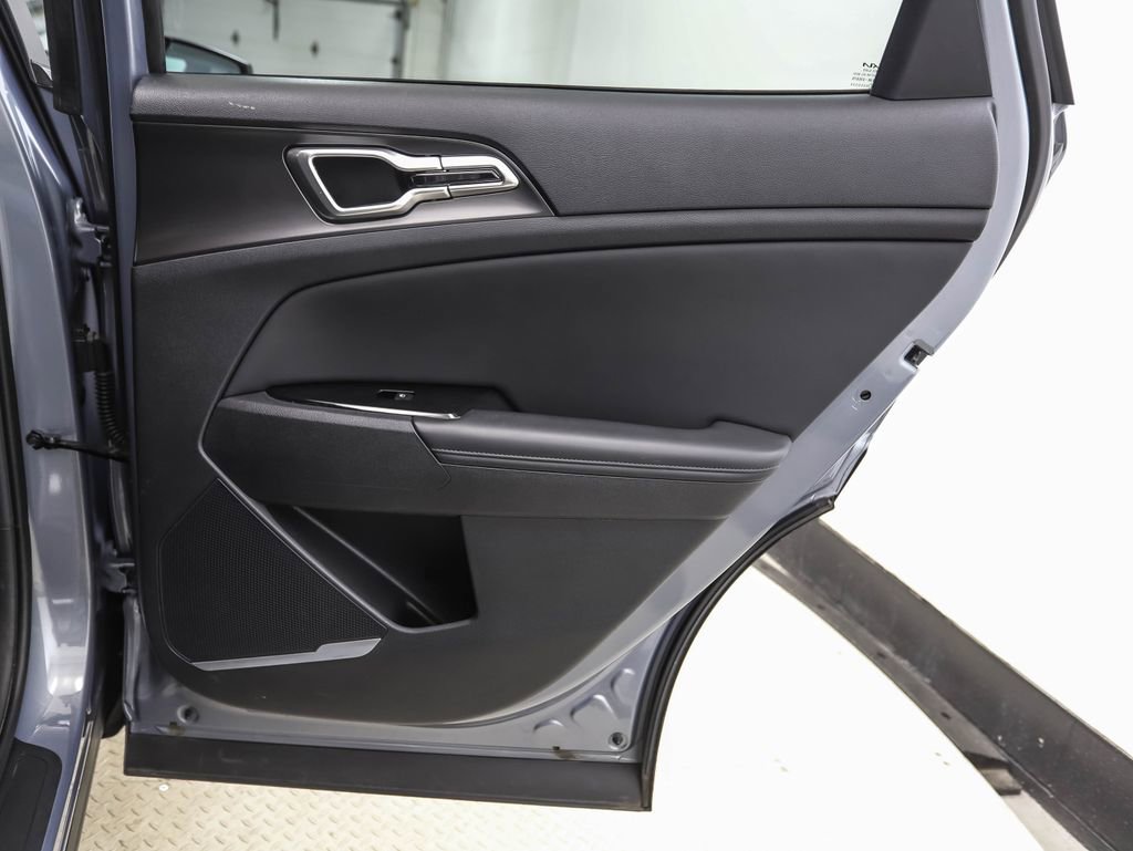 Used 2023 Kia Sportage EX image 25