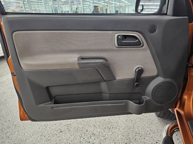 Used 2005 Chevrolet Colorado LS image 19
