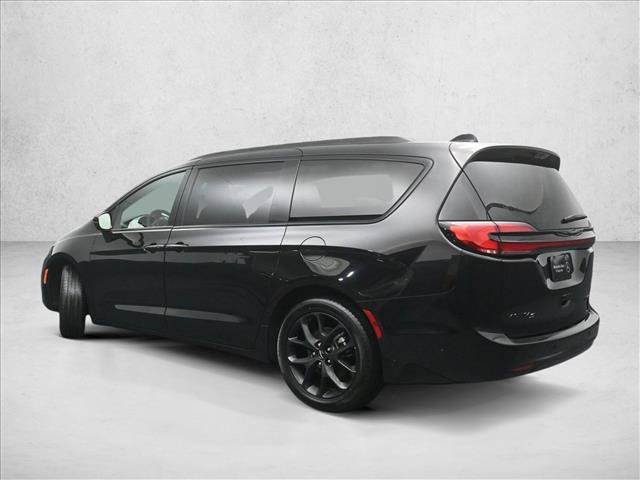 Used 2025 Chrysler Pacifica Limited FWD image 6