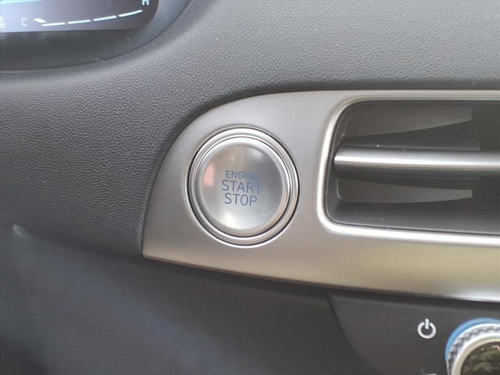 Used 2025 Hyundai Palisade SEL FWD image 14