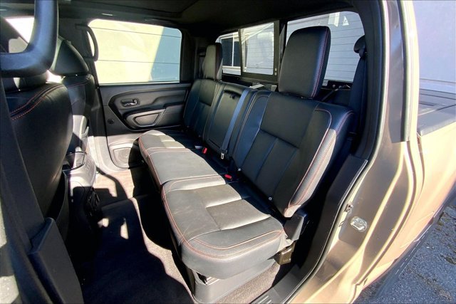 Used 2021 Nissan Titan PRO-4X w/ Pro-4x Convenience Package AWD/4WD image 26