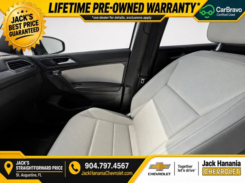 Used 2020 Volkswagen Tiguan SE R-Line AWD/4WD image 15