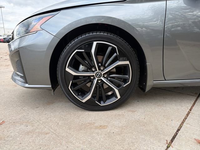 Used 2023 Nissan Altima 2.5 SR w/ SR Premium Package image 27