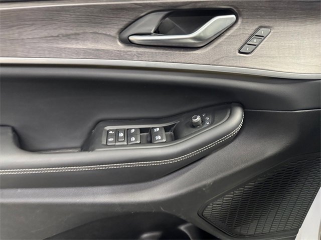 Used 2023 Jeep Grand Cherokee L Limited image 25