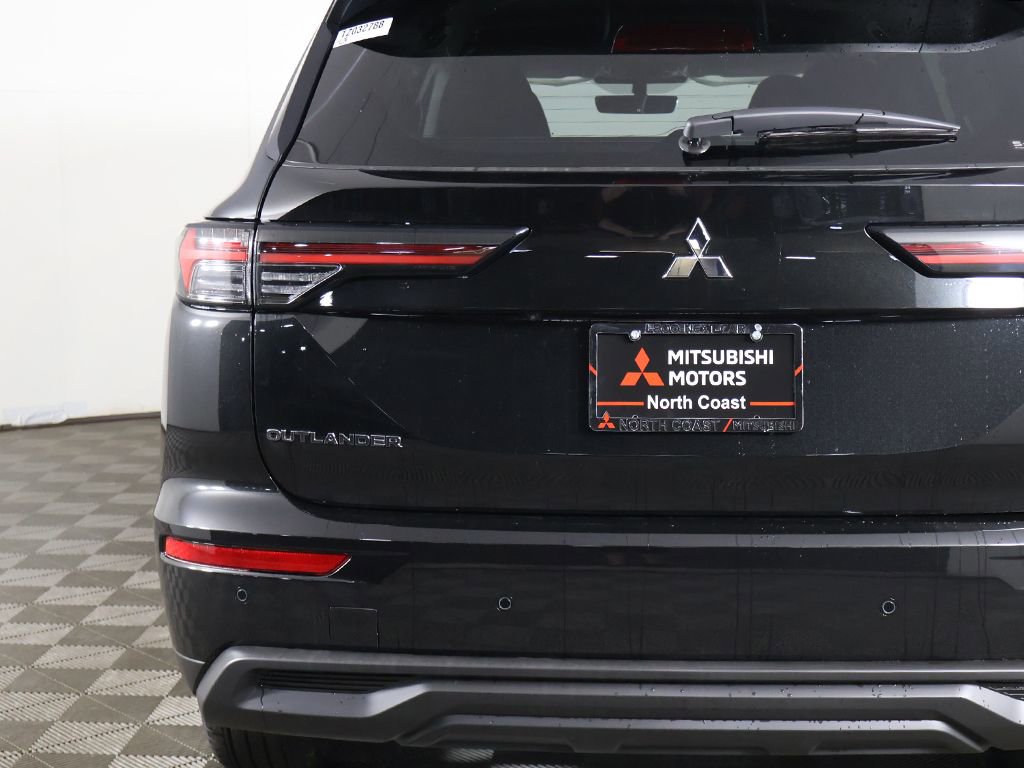 New 2026 Mitsubishi Outlander ES AWD/4WD image 15