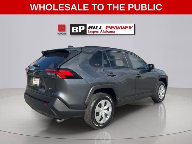 Used 2020 Toyota RAV4 LE image 5