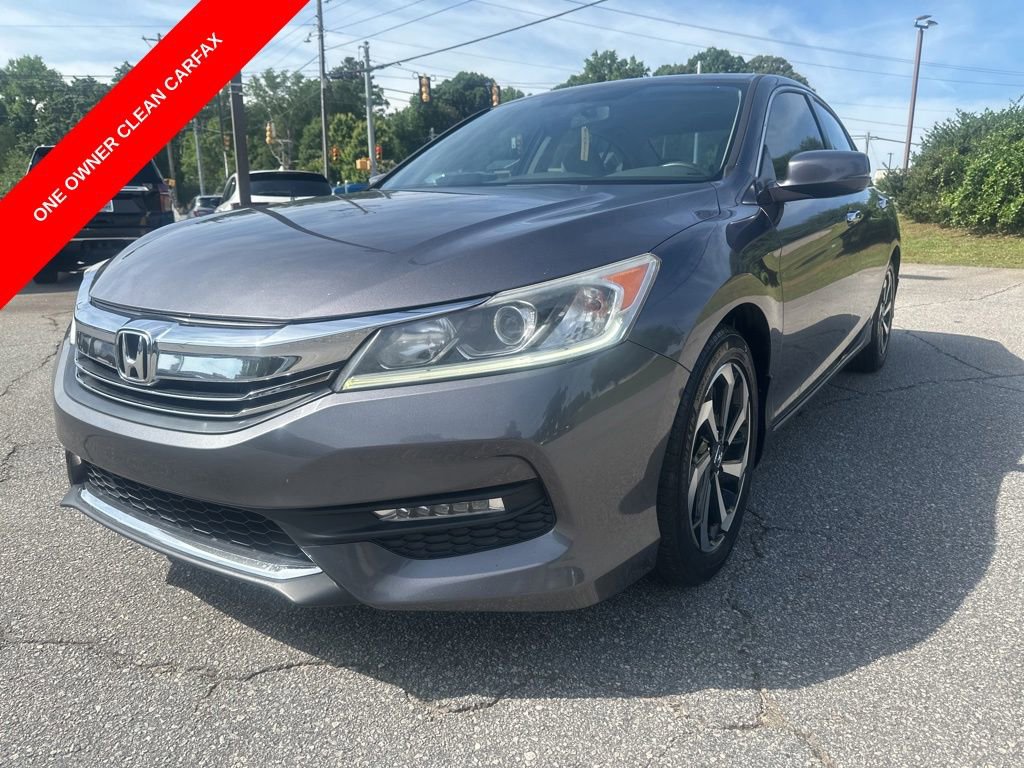 Used 2017 Honda Accord EX image 3