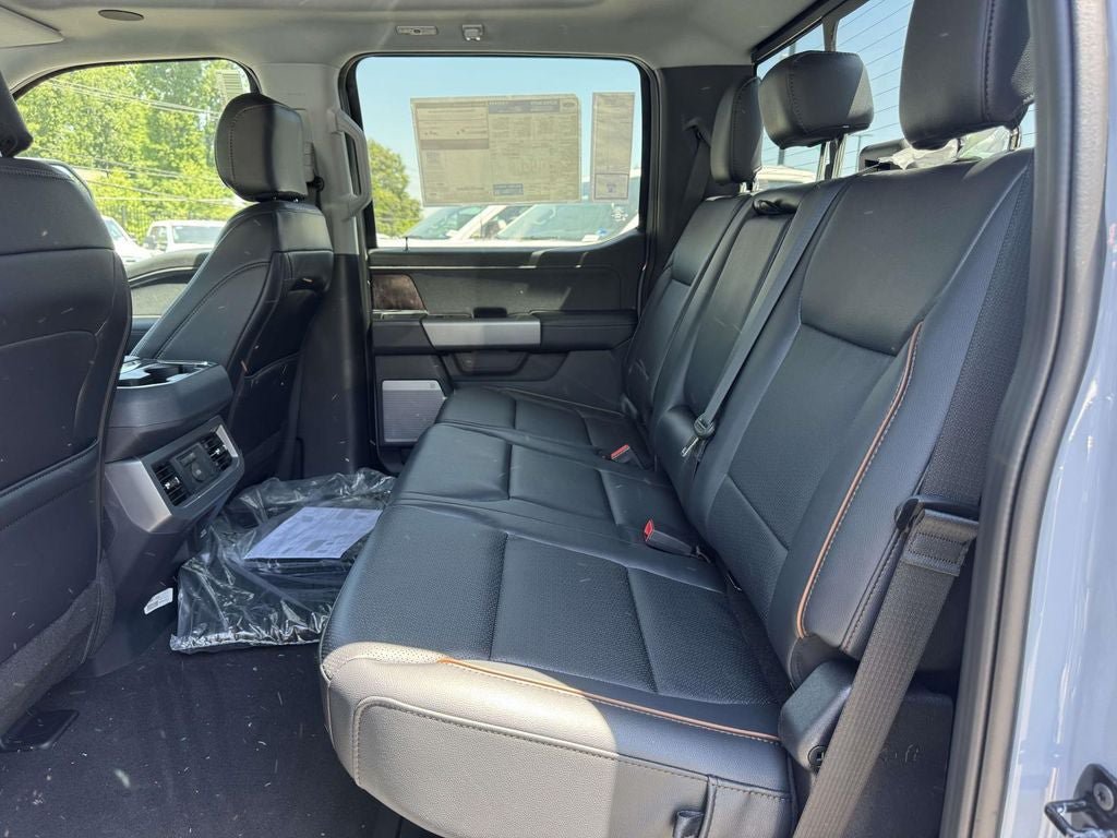 New 2026 Ford F250 Lariat w/ Black Appearance Package AWD/4WD image 12
