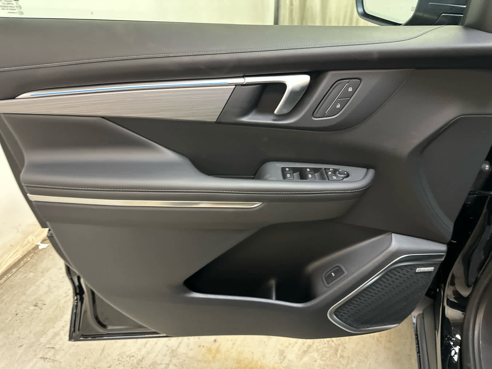 New 2026 Buick Enclave Preferred w/ LPO, Floor Liner Package image 18