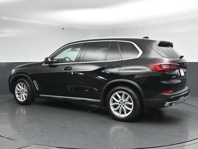 Used 2023 BMW X5 xDrive40i w/ Premium Package AWD/4WD image 5