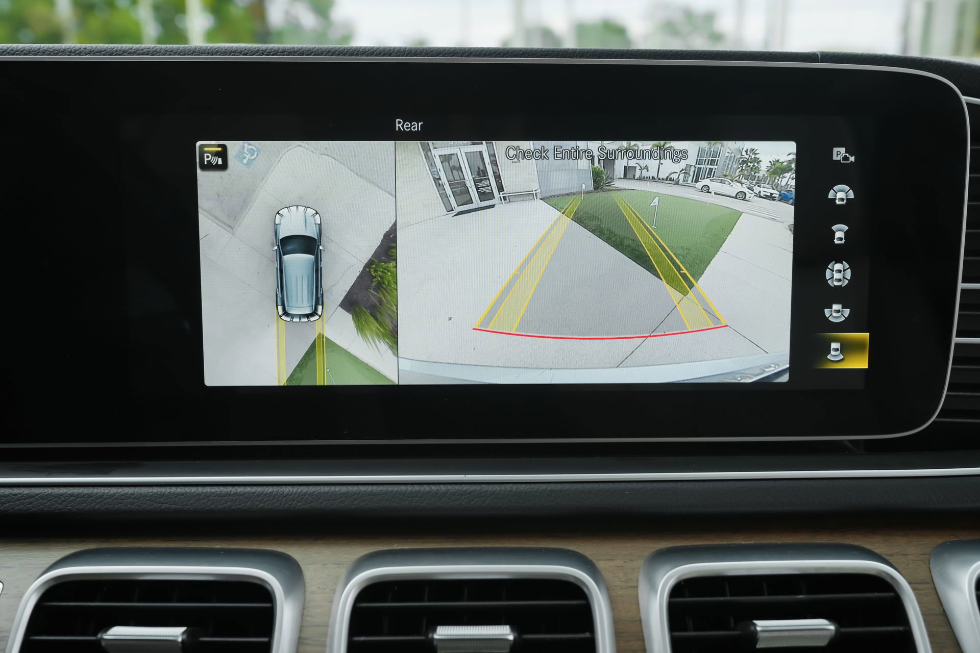 Used 2023 Mercedes-Benz GLE 450 4MATIC image 15