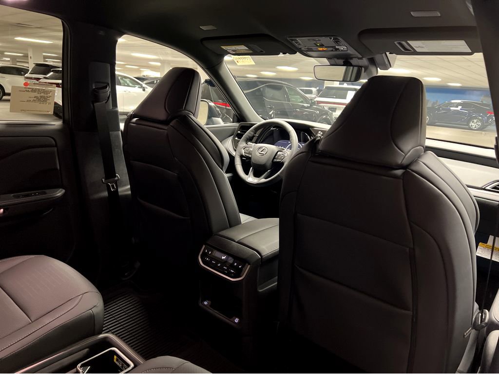 New 2026 Lexus TX 500h AWD image 21