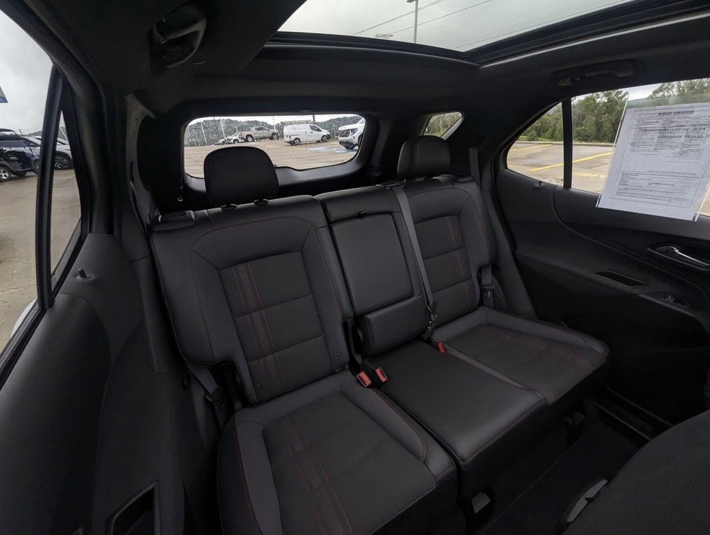 Used 2022 Chevrolet Equinox RS image 29