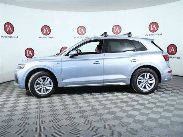 Certified 2023 Audi Q5 2.0T Premium w/ Convenience Package image 5