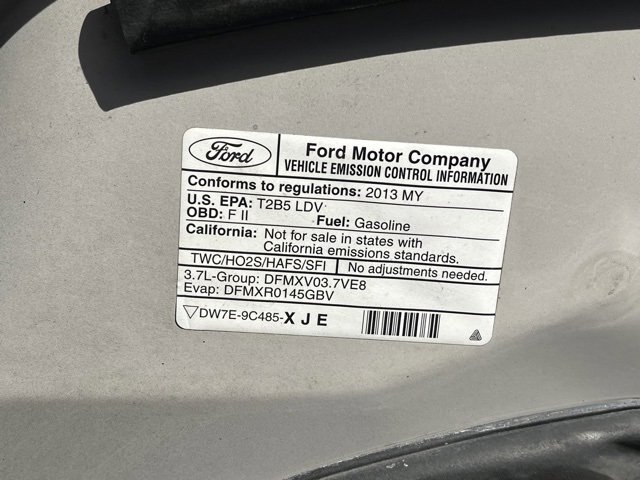 Used 2013 Lincoln MKS image 22