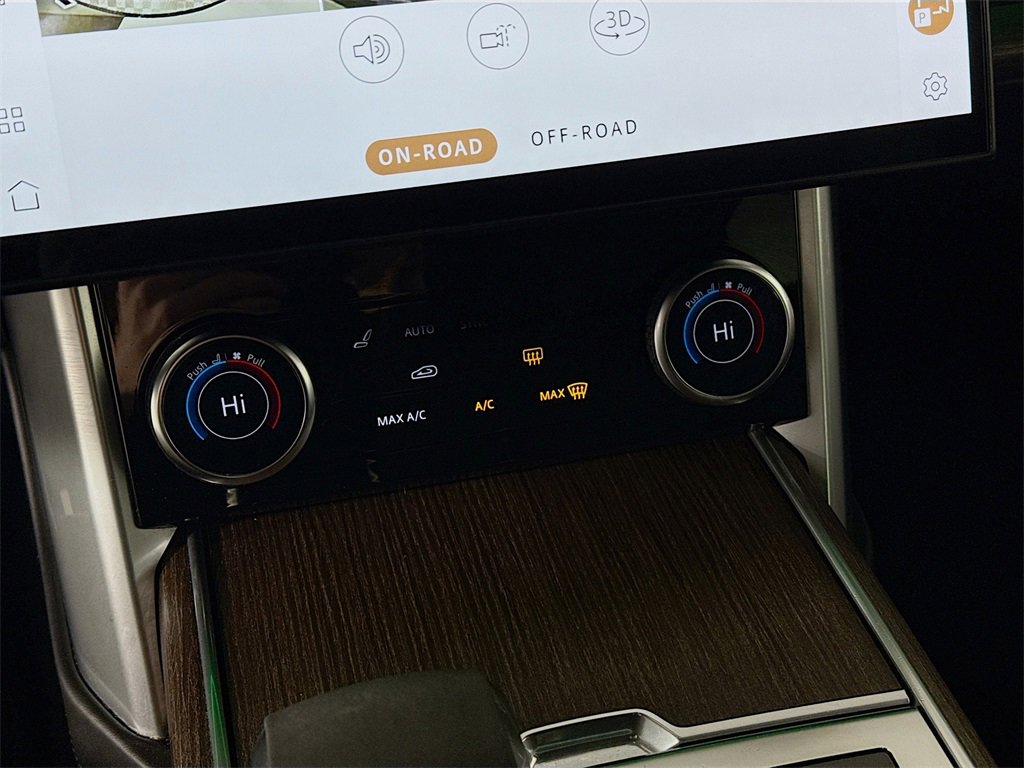 Used 2023 Land Rover Range Rover SE image 17