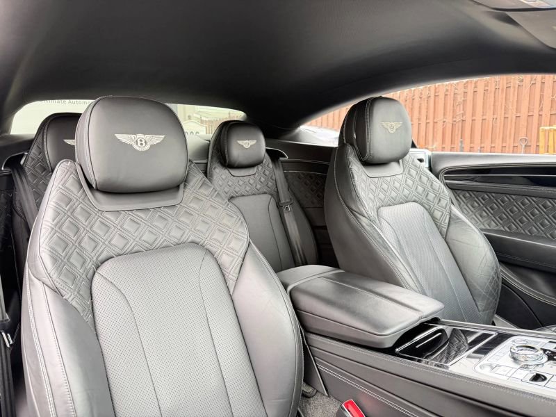 Used 2020 Bentley Continental GT image 26