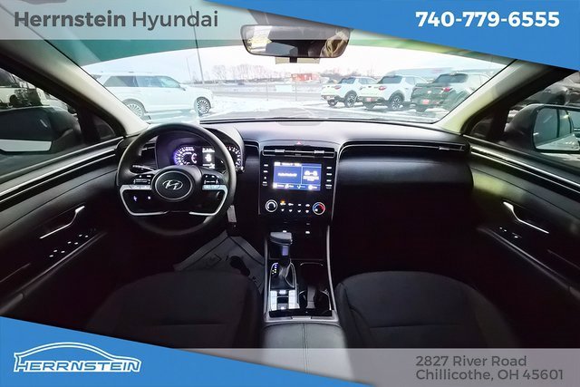 Used 2023 Hyundai Tucson SE image 6