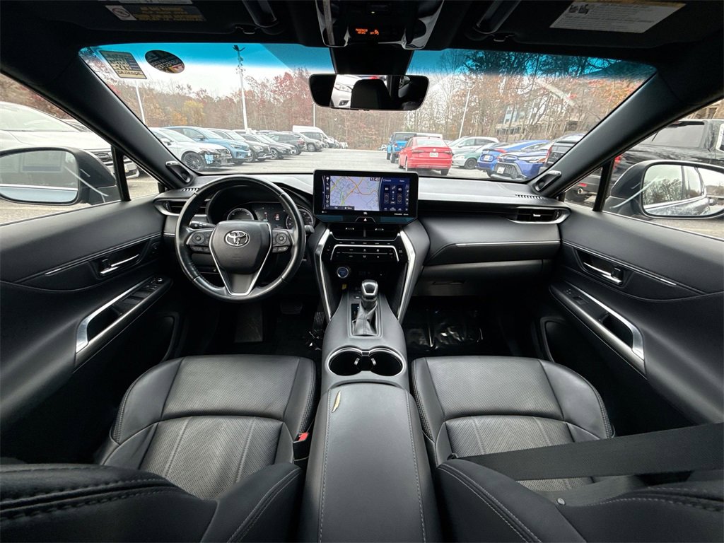 Used 2021 Toyota Venza XLE image 22