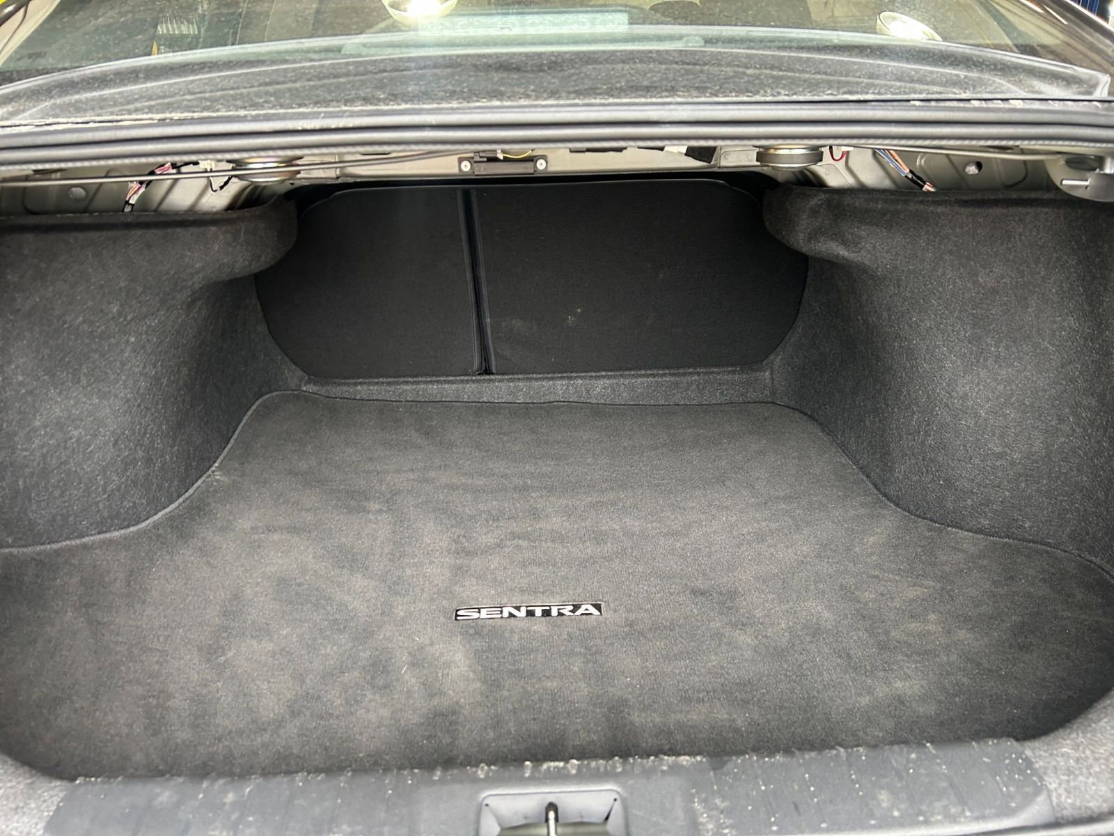 Used 2025 Nissan Sentra SV image 29