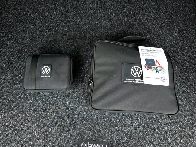 Used 2024 Volkswagen Atlas Cross Sport SEL Premium R-Line image 35